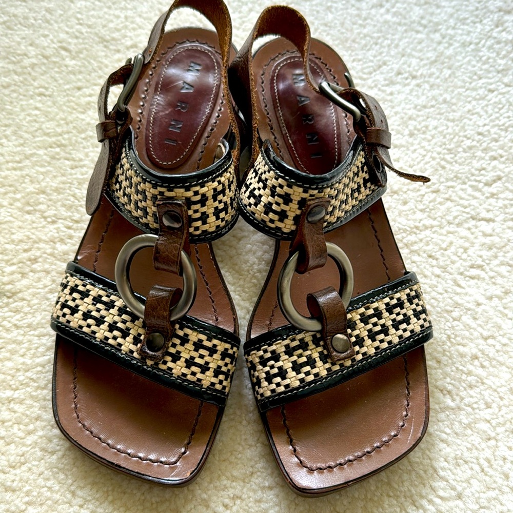Marni NOS woven leather dbl strap center “O” ring slingback 1” heel Y2K